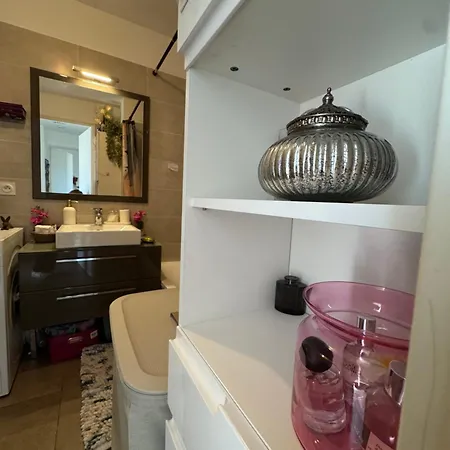 Apartman Nid Zen, Decore, Avec Ascenseur, Elegant & Calme *